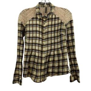 Free People / Plaid Crochet Lace Shoulder Button Down / sz s